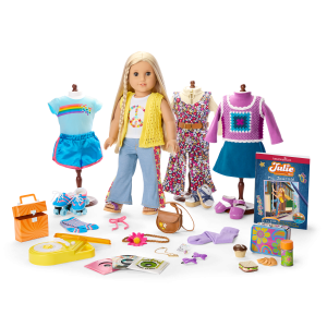 Julie's™ Sunny '70s Gift Set (Historical Characters)